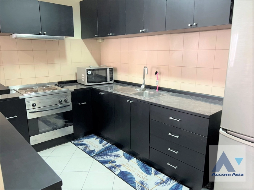 5  2 br Apartment for rent and sale in Sukhumvit ,Bangkok BTS Thong Lo at Pet-Friendly, Cozy and Serene Serviced Apartment in Thonglor AA45117