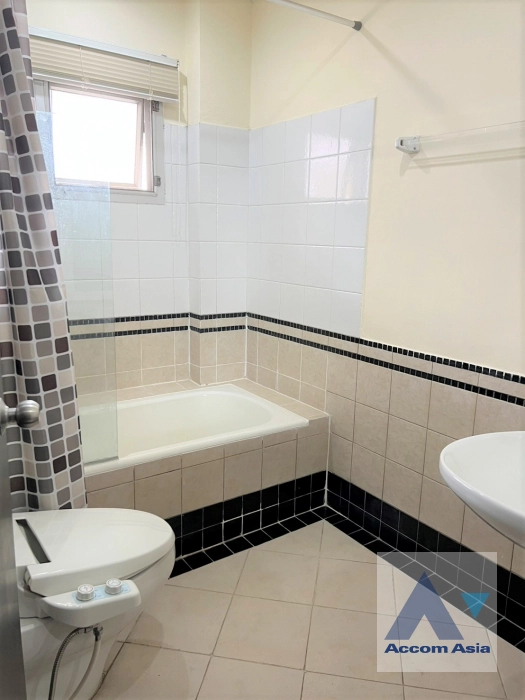 10  2 br Apartment for rent and sale in Sukhumvit ,Bangkok BTS Thong Lo at Pet-Friendly, Cozy and Serene Serviced Apartment in Thonglor AA45117