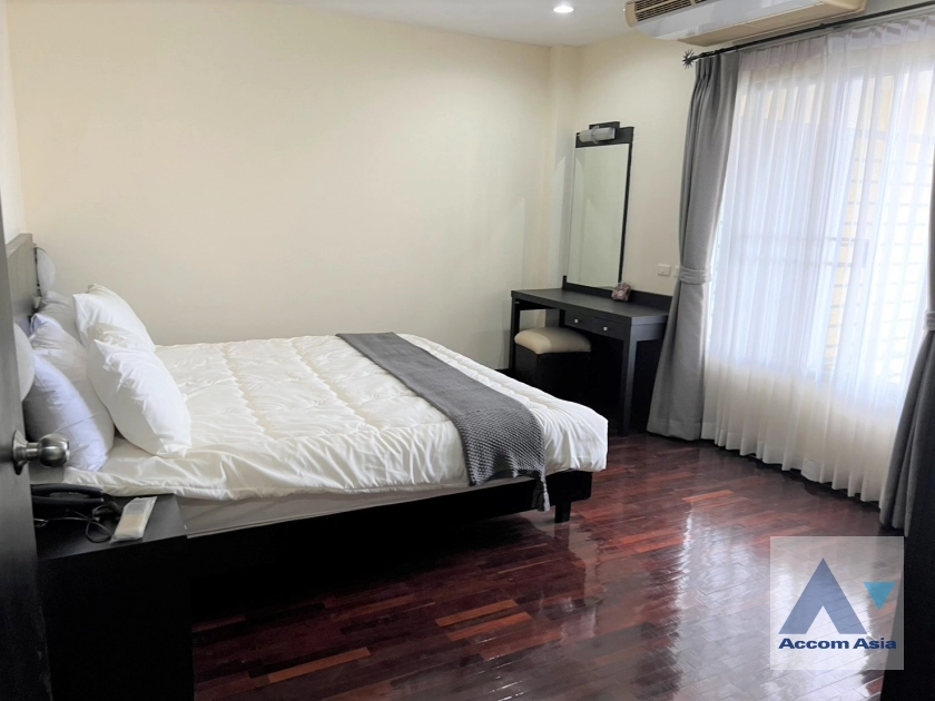 7  2 br Apartment for rent and sale in Sukhumvit ,Bangkok BTS Thong Lo at Pet-Friendly, Cozy and Serene Serviced Apartment in Thonglor AA45117
