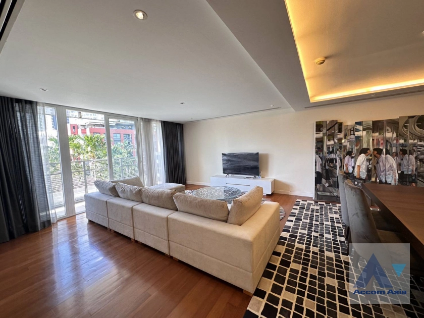 unit 3 Bedrooms  Condominium For Rent & Sale in Sukhumvit, Bangkok  near BTS Thong Lo (AA45121)