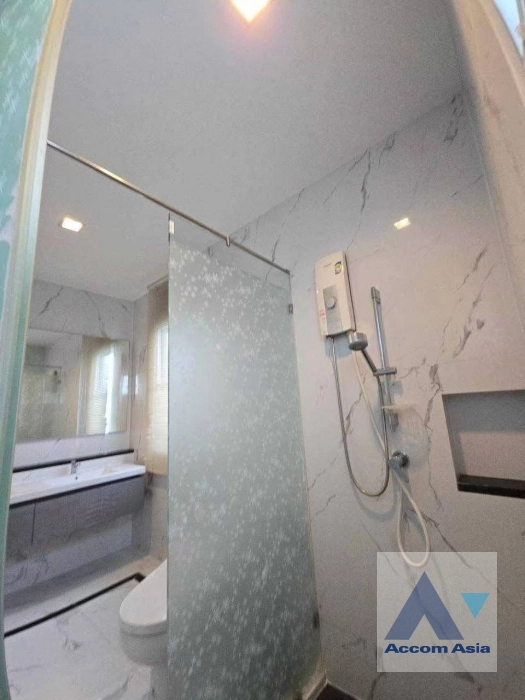 10  3 br House For Sale in Pattanakarn ,Bangkok  at Casa Grand House Onnuch Wongwhaen AA45126