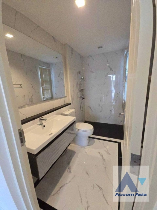 9  3 br House For Sale in Pattanakarn ,Bangkok  at Casa Grand House Onnuch Wongwhaen AA45126