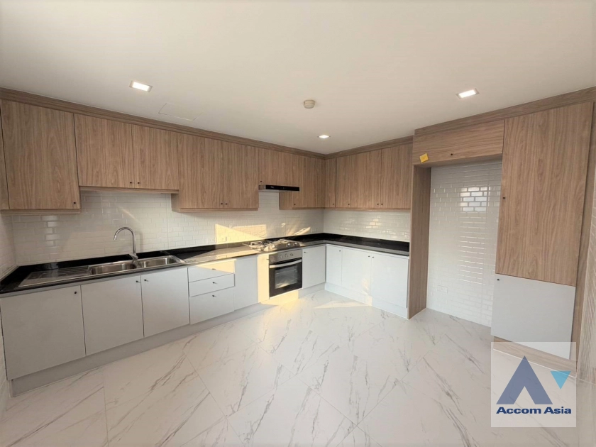 8  4 br Apartment for rent and sale in Sukhumvit ,Bangkok BTS Nana - MRT Sukhumvit at Private Environment Space AA45129