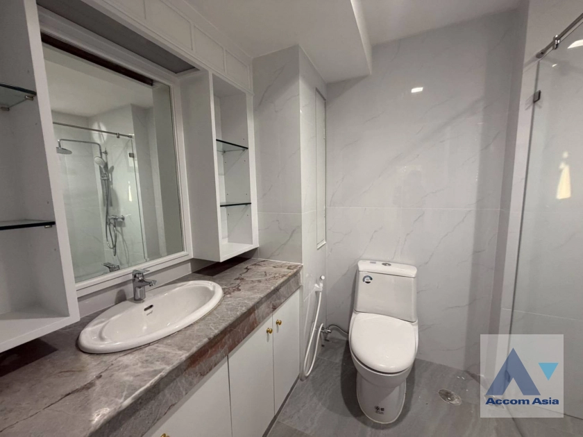 20  4 br Apartment for rent and sale in Sukhumvit ,Bangkok BTS Nana - MRT Sukhumvit at Private Environment Space AA45129