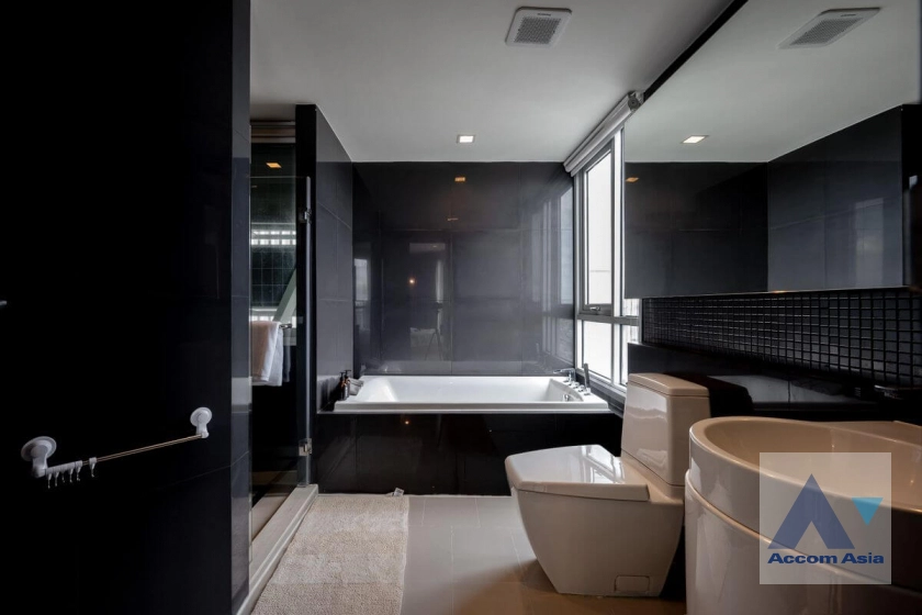 16  3 br Condominium For Sale in Sathorn ,Bangkok BTS Saphan Taksin at RHYTHM Sathorn “The Slow Collection” AA45132