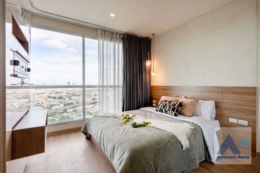 17  3 br Condominium For Sale in Sathorn ,Bangkok BTS Saphan Taksin at RHYTHM Sathorn “The Slow Collection” AA45132