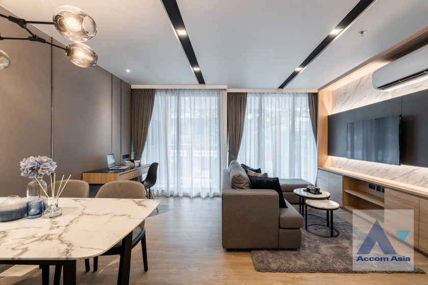 unitPet friendly |  2 Bedrooms  Apartment For Rent & Sale in Sukhumvit, Bangkok  near BTS Ekkamai (AA45137)