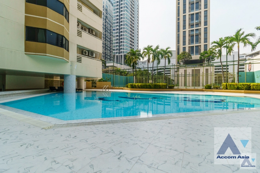  Baan Suanpetch Condominium  3 Bedroom for Sale & Rent BTS Phrom Phong in Sukhumvit Bangkok