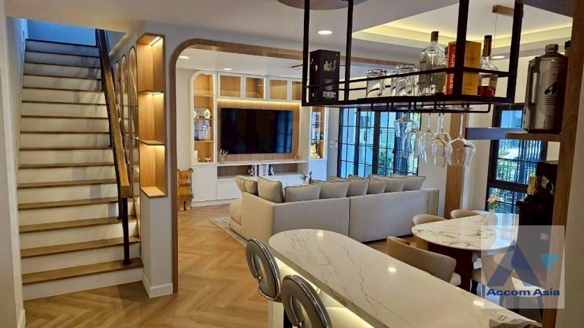 unitFully Furnished |  4 Bedrooms  House For Rent & Sale in Samutprakan, Samutprakan  (AA45153)