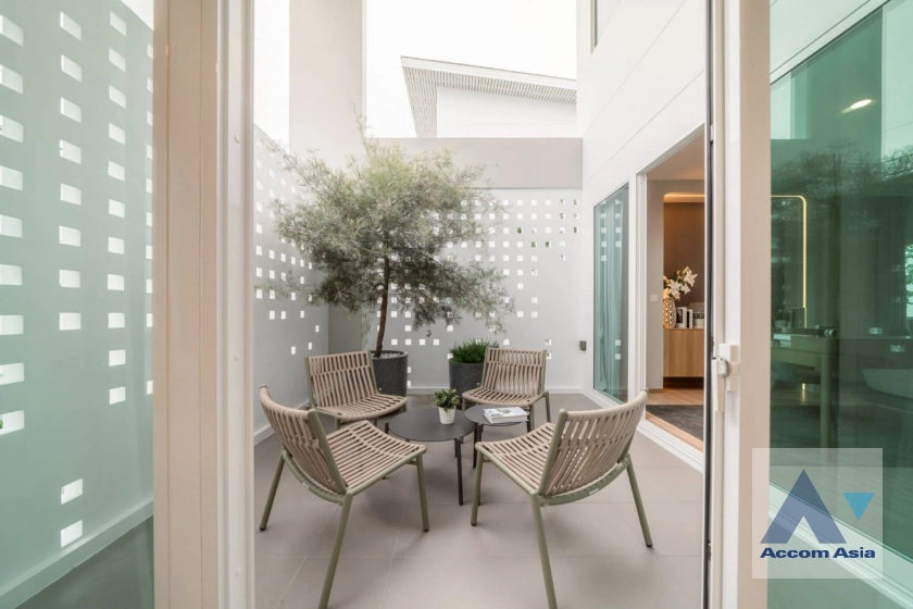 6  4 br House For Rent in Latkrabang ,Bangkok ARL Ban Thap Chang at Nirvana ABSOLUTE Krungthep Kreetha AA45157