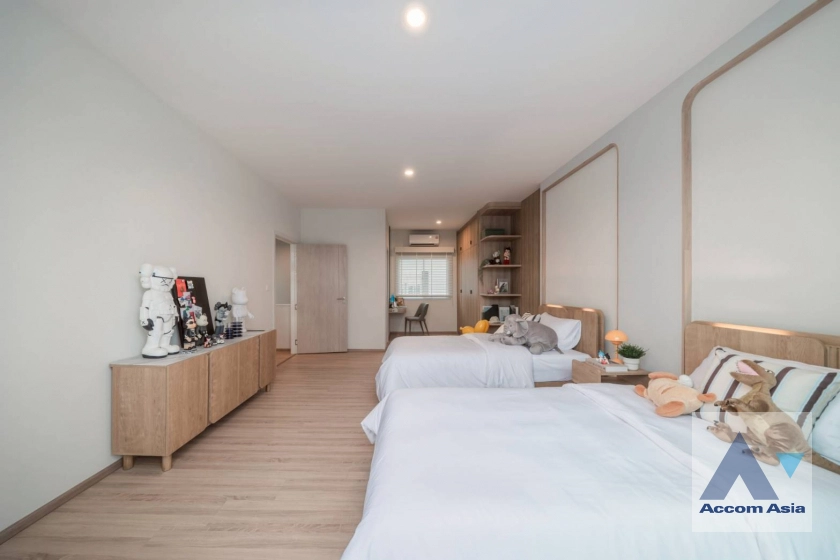 23  4 br House For Rent in Latkrabang ,Bangkok ARL Ban Thap Chang at Nirvana ABSOLUTE Krungthep Kreetha AA45157