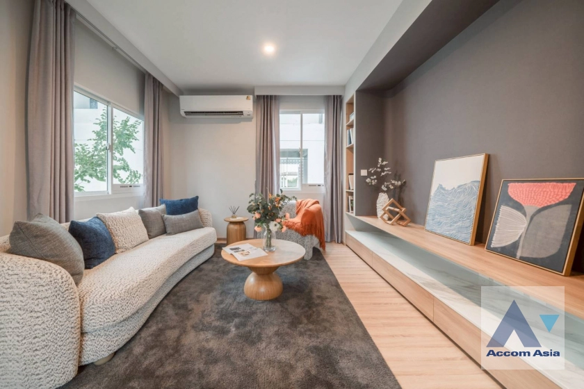 15  4 br House For Rent in Latkrabang ,Bangkok ARL Ban Thap Chang at Nirvana ABSOLUTE Krungthep Kreetha AA45157