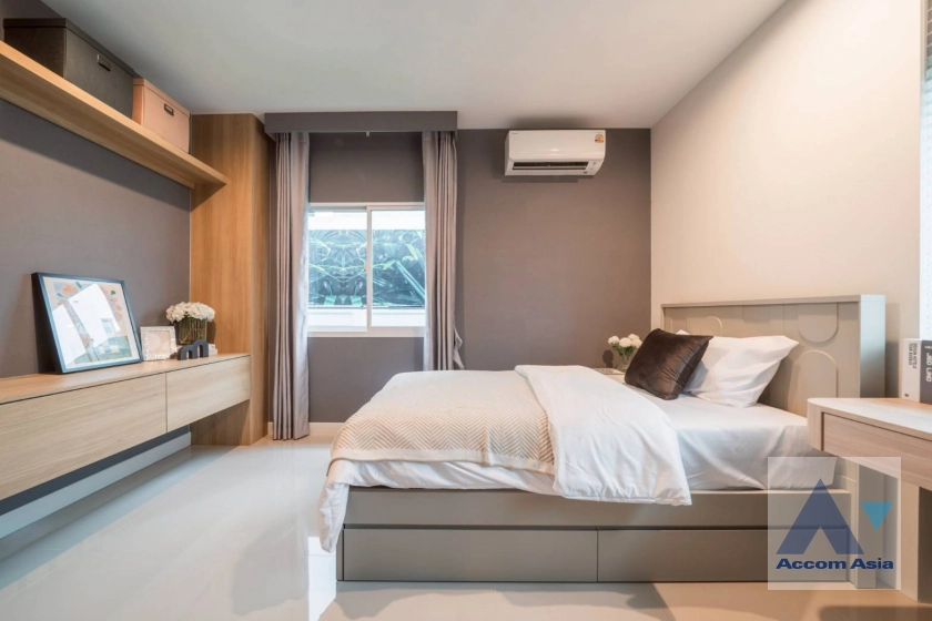 25  4 br House For Rent in Latkrabang ,Bangkok ARL Ban Thap Chang at Nirvana ABSOLUTE Krungthep Kreetha AA45157