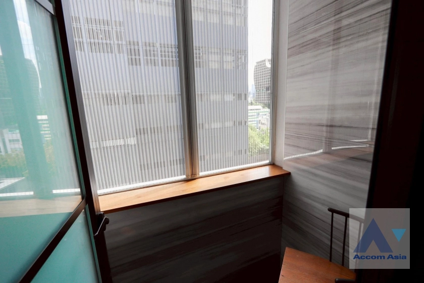 10  2 br Condominium For Rent in Ploenchit ,Bangkok BTS Ratchadamri at Baan Thanon Sarasin AA45162