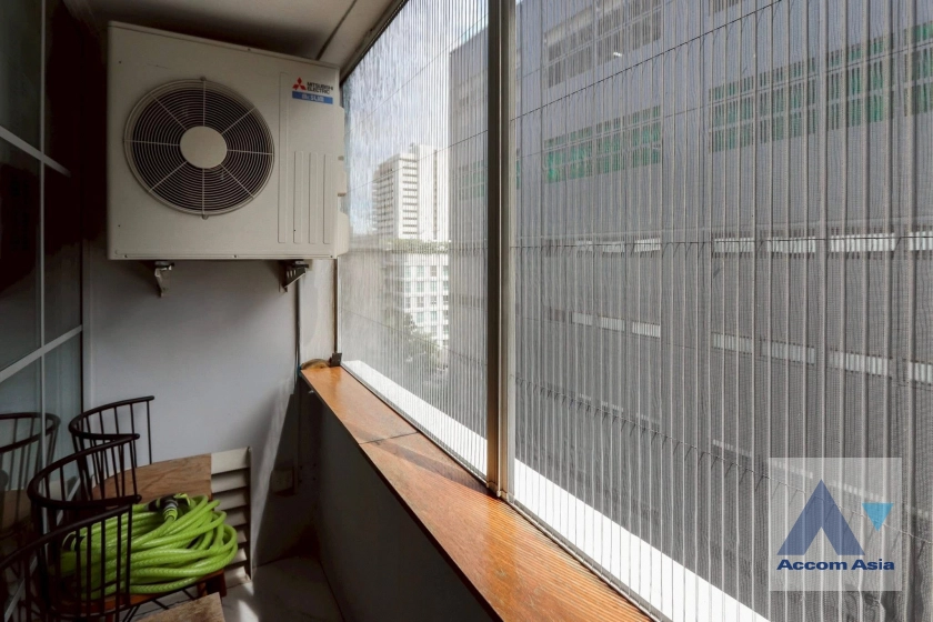 12  2 br Condominium For Rent in Ploenchit ,Bangkok BTS Ratchadamri at Baan Thanon Sarasin AA45162