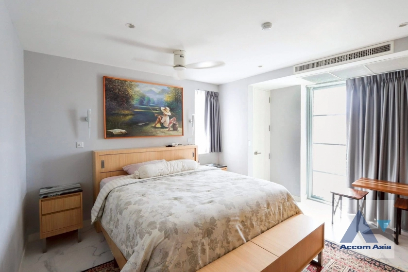 7  2 br Condominium For Rent in Ploenchit ,Bangkok BTS Ratchadamri at Baan Thanon Sarasin AA45162