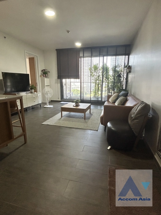 unit 2 Bedrooms  Condominium For Rent in Sukhumvit, Bangkok  near BTS Ekkamai (AA45164)