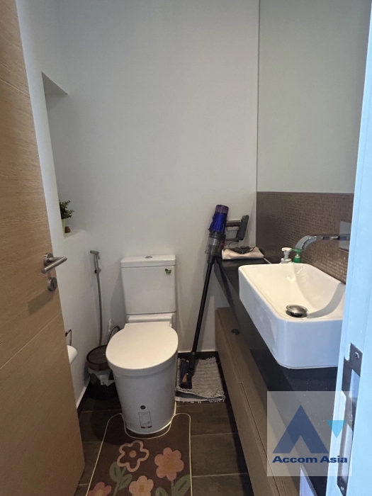 7  2 br Condominium For Rent in Sukhumvit ,Bangkok BTS Ekkamai at The Lofts Ekkamai  AA45164