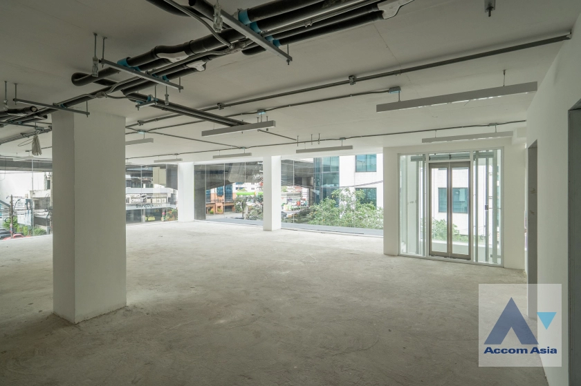 6  Building for rent and sale in Pattanakarn ,Bangkok ARL Hua Mak AA45165
