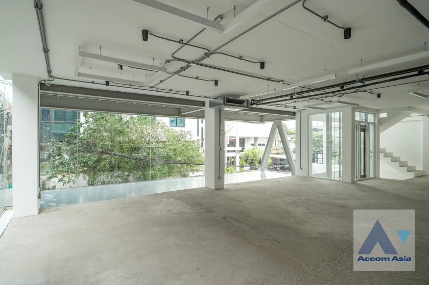 5  Building for rent and sale in Pattanakarn ,Bangkok ARL Hua Mak AA45165