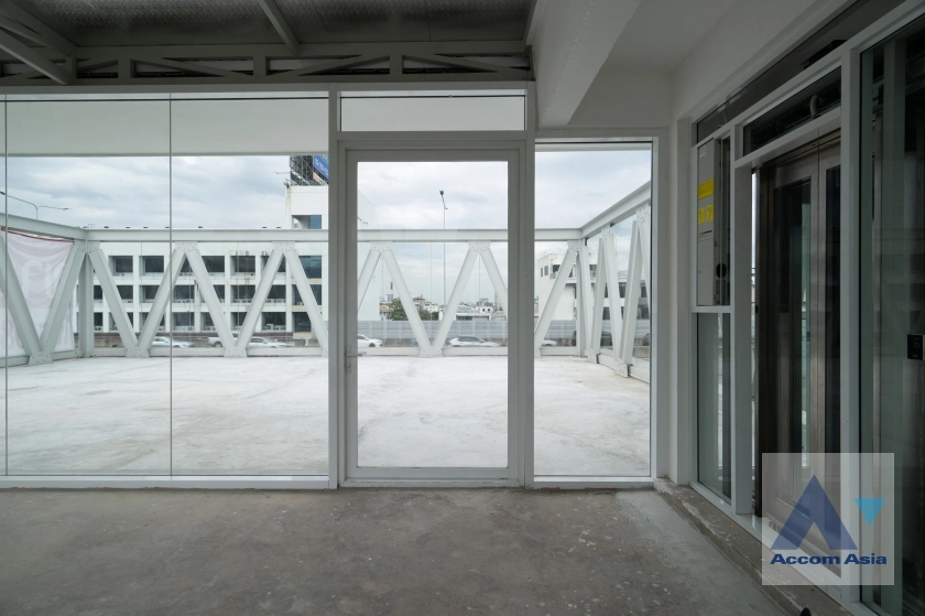 23  Building for rent and sale in Pattanakarn ,Bangkok ARL Hua Mak AA45165