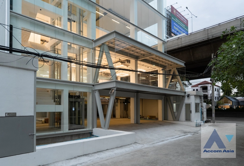 26  Building for rent and sale in Pattanakarn ,Bangkok ARL Hua Mak AA45165