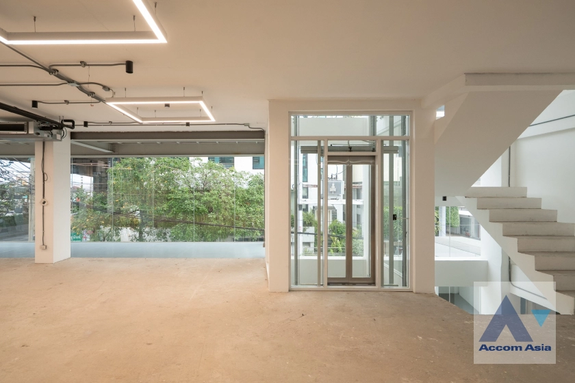 15  Building for rent and sale in Pattanakarn ,Bangkok ARL Hua Mak AA45165