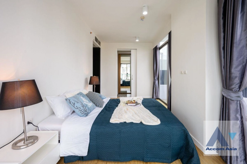 16  3 br Condominium For Sale in Silom ,Bangkok BTS Chong Nonsi - MRT Sam Yan at Siamese Surawong AA45168