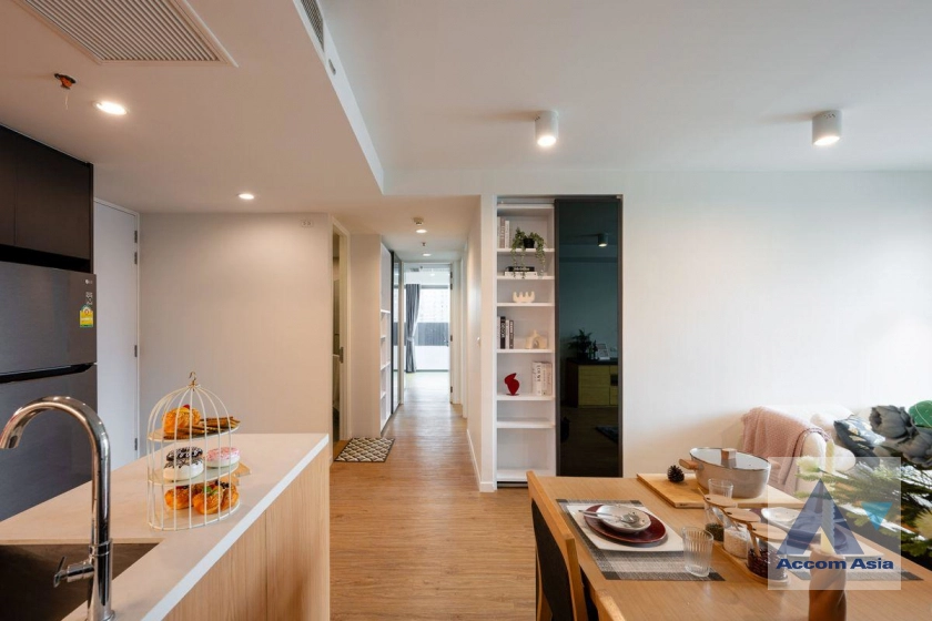 10  3 br Condominium For Sale in Silom ,Bangkok BTS Chong Nonsi - MRT Sam Yan at Siamese Surawong AA45168