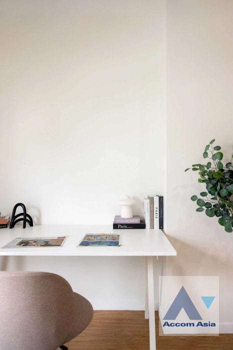 22  3 br Condominium For Sale in Silom ,Bangkok BTS Chong Nonsi - MRT Sam Yan at Siamese Surawong AA45168