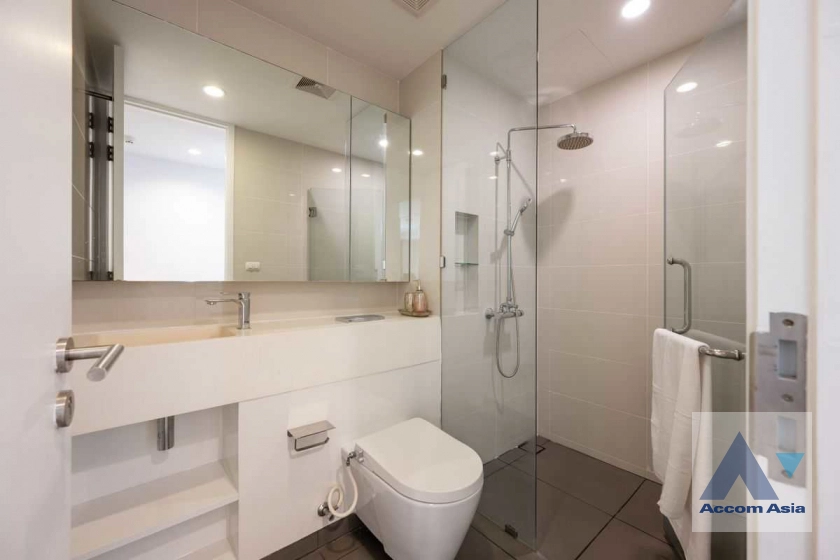 23  3 br Condominium For Sale in Silom ,Bangkok BTS Chong Nonsi - MRT Sam Yan at Siamese Surawong AA45168