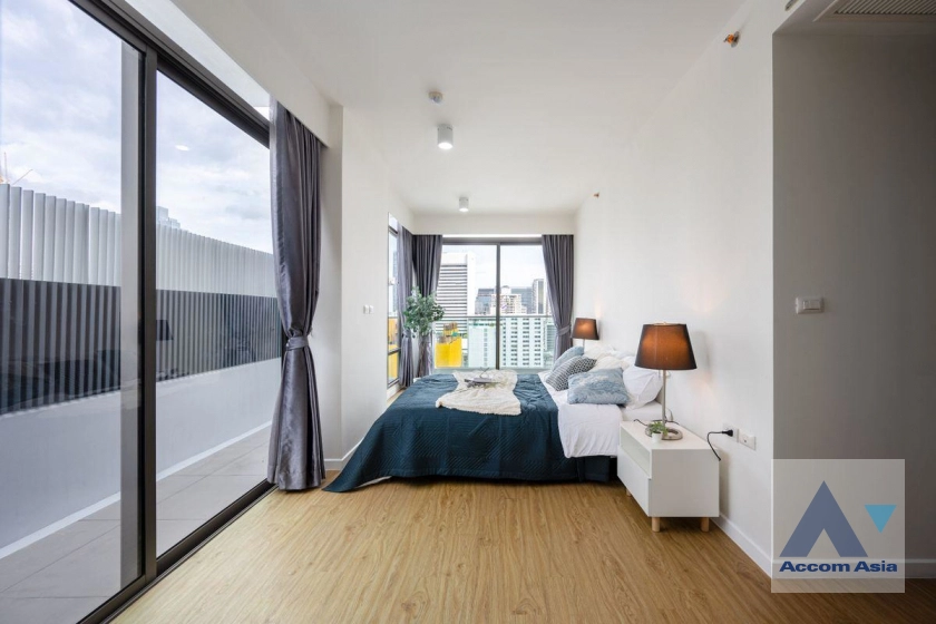 15  3 br Condominium For Sale in Silom ,Bangkok BTS Chong Nonsi - MRT Sam Yan at Siamese Surawong AA45168