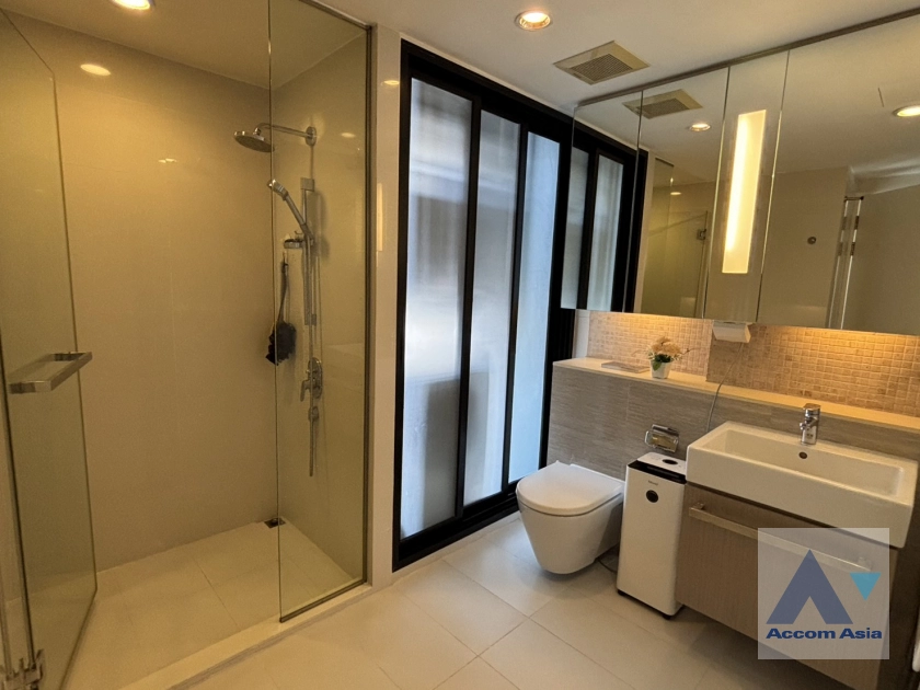 6  1 br Condominium For Sale in Sukhumvit ,Bangkok BTS Ekkamai at MODE Sukhumvit 61 AA45169