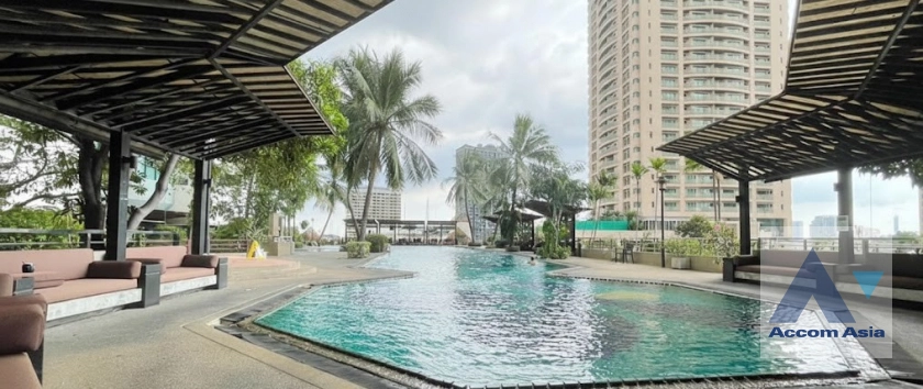 unit 1 Bedroom  Condominium For Rent & Sale in Sathorn, Bangkok  near BTS Sala Daeng - MRT Lumphini (AA45170)