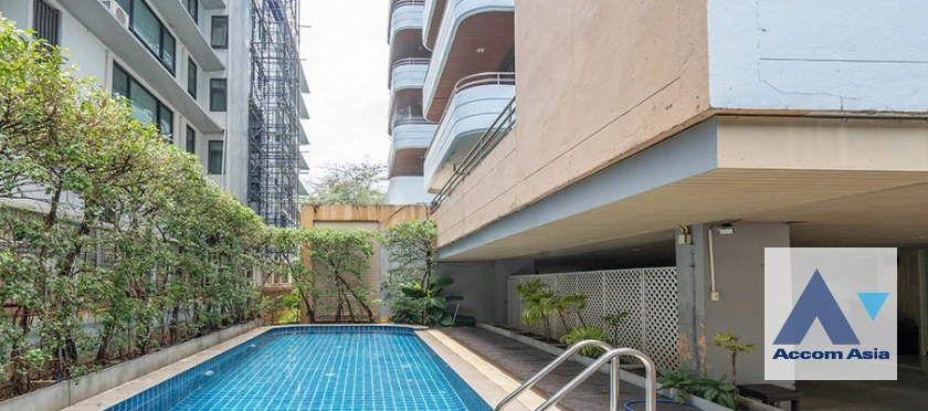 unit 3 Bedrooms  Apartment For Rent in Sukhumvit, Bangkok  near BTS Thong Lo (AA45171)