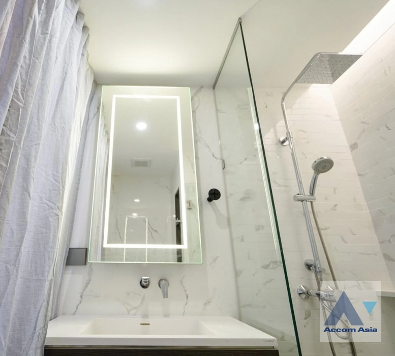 11  1 br Condominium for rent and sale in Sukhumvit ,Bangkok MRT Queen Sirikit National Convention Center at Siamese Exclusive Queens AA45174