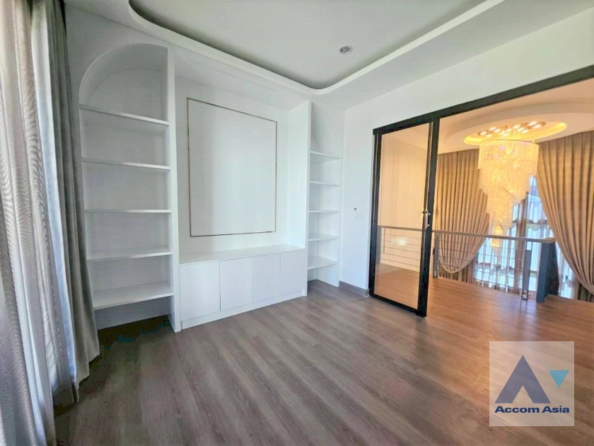10  4 br House for rent and sale in Pattanakarn ,Bangkok ARL Ban Thap Chang at The Palm Bangna Wongwaen AA45176