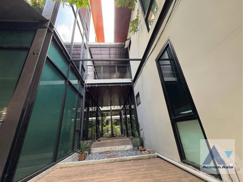unitOffice |  Office space For Rent in Bang Na, Bangkok  near BTS Bearing (AA45177)