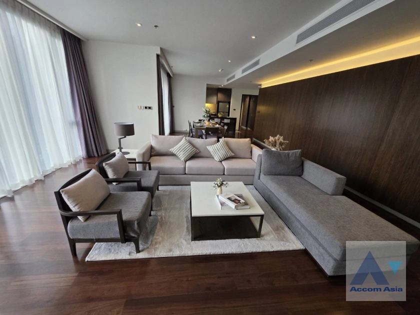  Modern Apartment Apartment  3 Bedroom for Rent   in Sukhumvit Bangkok