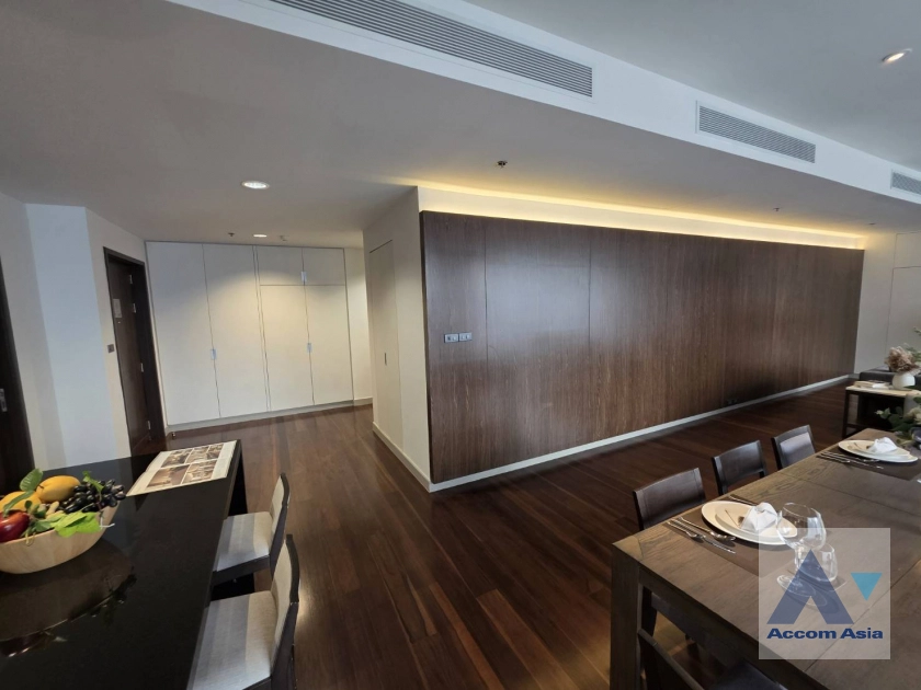 9  3 br Apartment For Rent in Sukhumvit ,Bangkok  at Modern Apartment AA45182