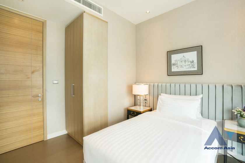 8  2 br Apartment for rent and sale in Ploenchit ,Bangkok BTS Ratchadamri at Luxury Service Residence AA45184