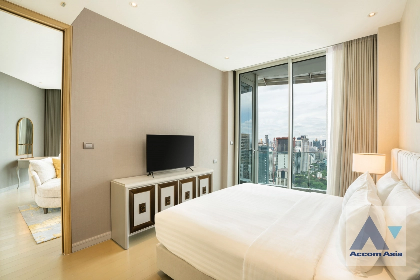 6  2 br Apartment for rent and sale in Ploenchit ,Bangkok BTS Ratchadamri at Luxury Service Residence AA45184