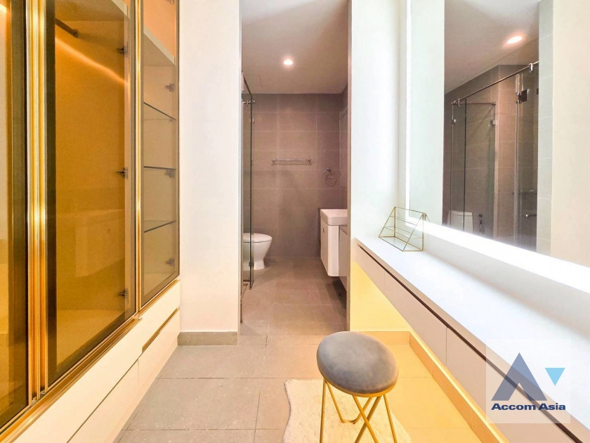 12  1 br Condominium for rent and sale in Ploenchit ,Bangkok BTS Ploenchit at Noble Ploenchit AA45186