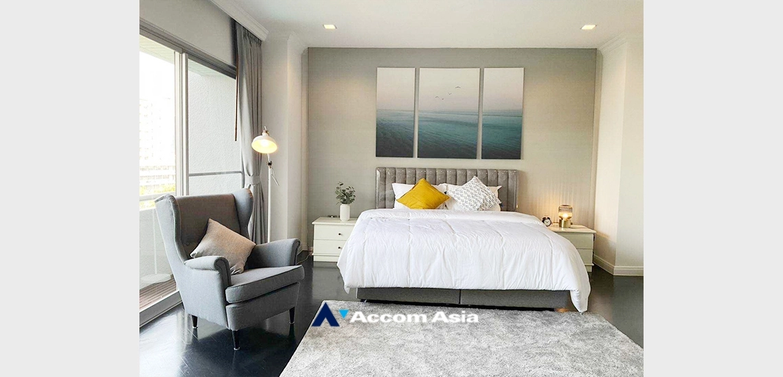 12  4 br Apartment For Rent in Sathorn ,Bangkok BTS Chong Nonsi at Private Low-Rise Residence Only 7 Units in Project 15943