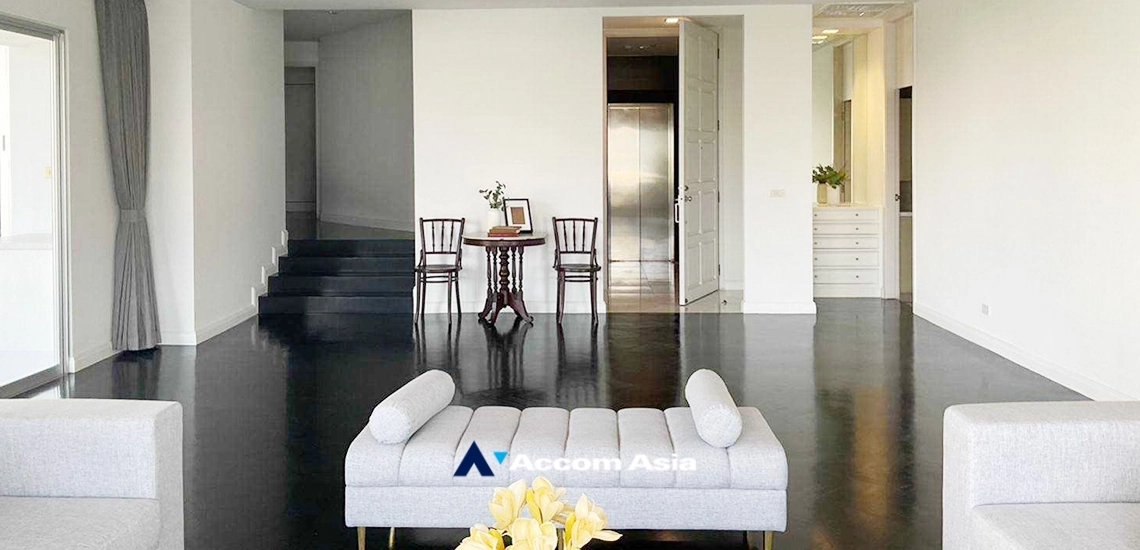 6  4 br Apartment For Rent in Sathorn ,Bangkok BTS Chong Nonsi at Private Low-Rise Residence Only 7 Units in Project 15943