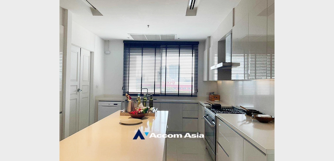 8  4 br Apartment For Rent in Sathorn ,Bangkok BTS Chong Nonsi at Private Low-Rise Residence Only 7 Units in Project 15943