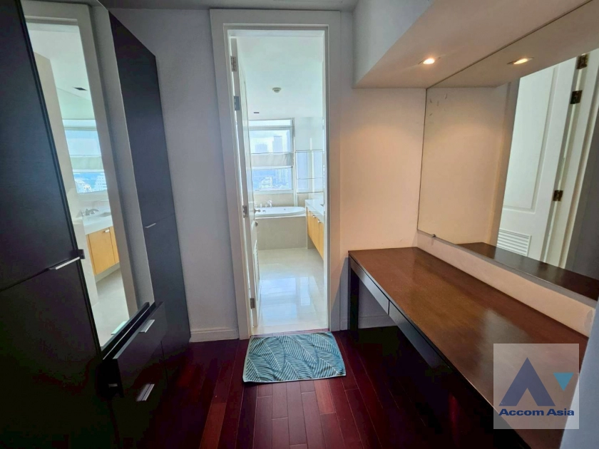 8  2 br Condominium For Rent in Ploenchit ,Bangkok BTS Ploenchit at Athenee Residence AA45192