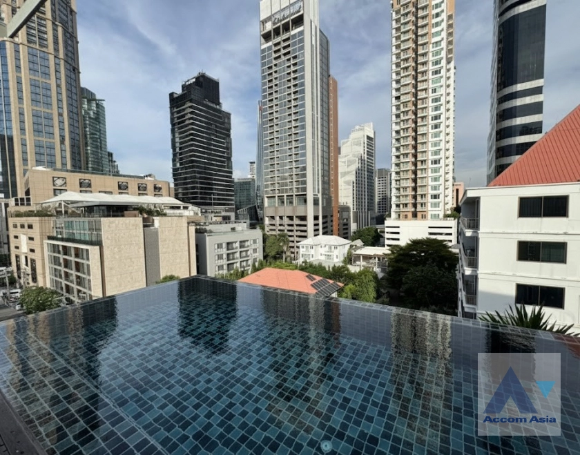 unit 2 Bedrooms  Apartment For Rent in Sukhumvit, Bangkok  near BTS Phrom Phong (AA45203)