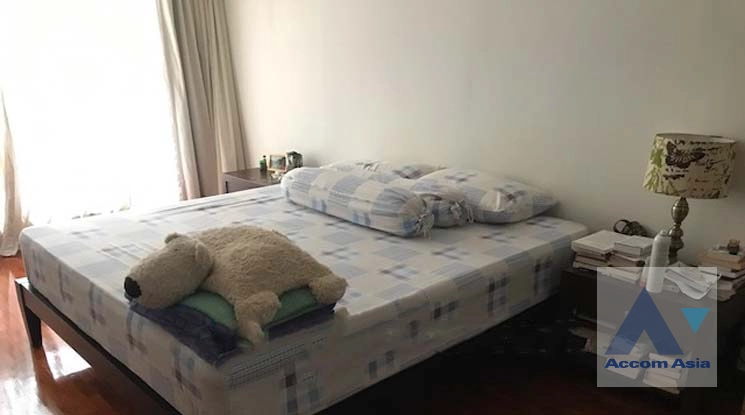 5  3 br Apartment for rent and sale in Sathorn ,Bangkok BTS Surasak at Central Area of Sathon A Short Walk to BTS Surasak 25945