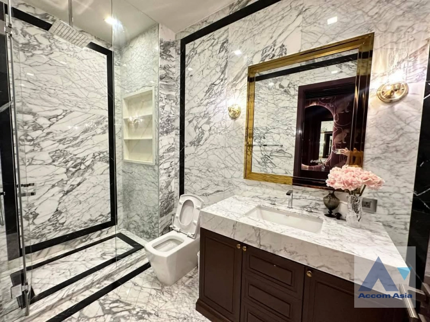 10  3 br Condominium For Rent in Sukhumvit ,Bangkok BTS Thong Lo at The Monument Thong Lo AA45218